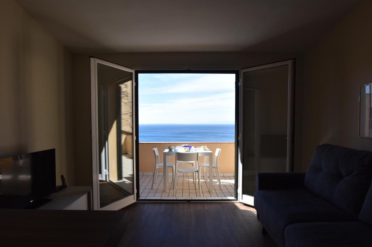 Grotta Azzurra Apartment - Cavoli - Terrazza Vista Mare, Clima E Parcheggio San Piero in Campo  Eksteriør billede